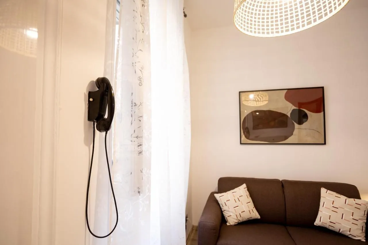 Xenia Apartments - Enjoy Porta Venezia In Modern Apt- 10 Min From Duomo Milaan Italië