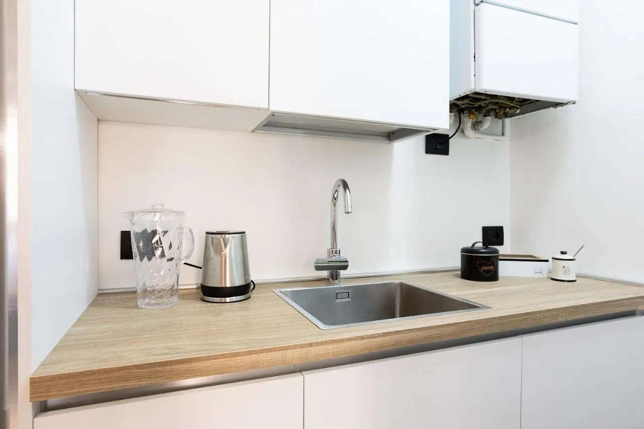 Xenia Apartments - Enjoy Porta Venezia In Modern Apt- 10 Min From Duomo Milaan